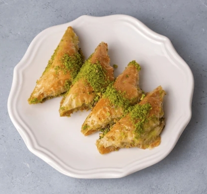 Sıcak Servis Tavsiyeli 1000 Gr Fıstıklı Şöbiyet